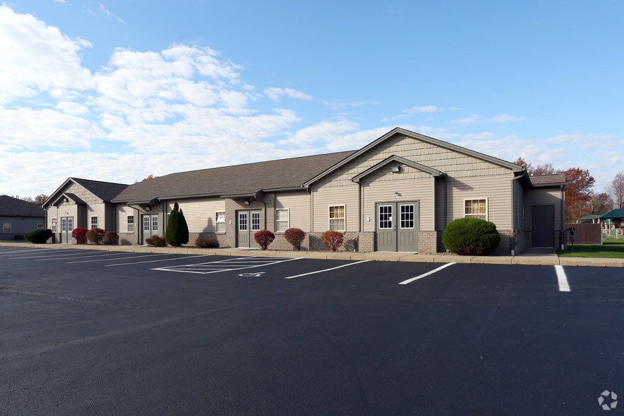 130 Westchester Dr, Youngstown, OH à vendre - Photo de l’immeuble – Image 2 sur 3