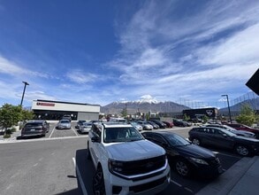 665 450 N, Vineyard, UT à louer Autre– Image 1 sur 27