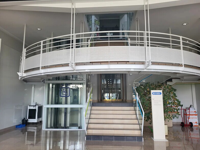 35 Avenue Du Général De Gaulle, Saint-Nazaire à louer - Photo principale – Image 1 sur 14