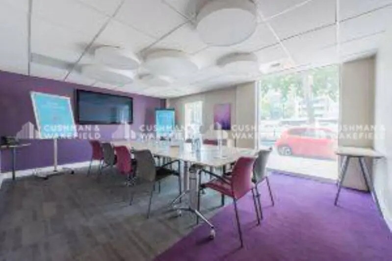 60 Avenue Charles De Gaulle, Neuilly-sur-Seine à louer - Photo intérieure – Image 3 sur 14