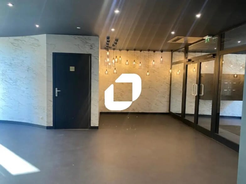 16 Rue De Tournai, Lille à louer - Photo de l’immeuble – Image 3 sur 7
