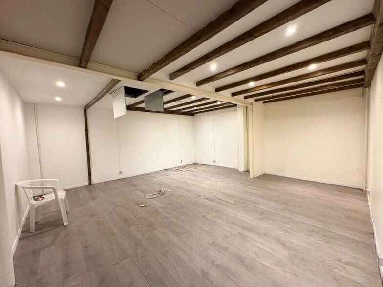 Local commercial dans Paris à vendre - Photo de l’immeuble – Image 2 sur 5