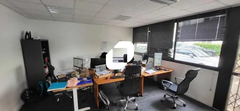 Bureau dans Talence à louer - Photo de l’immeuble – Image 2 sur 6