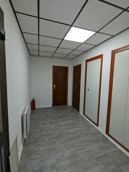 10 Boulevard Louise Michel, Évry-Courcouronnes à louer - Photo de l’immeuble – Image 2 sur 4