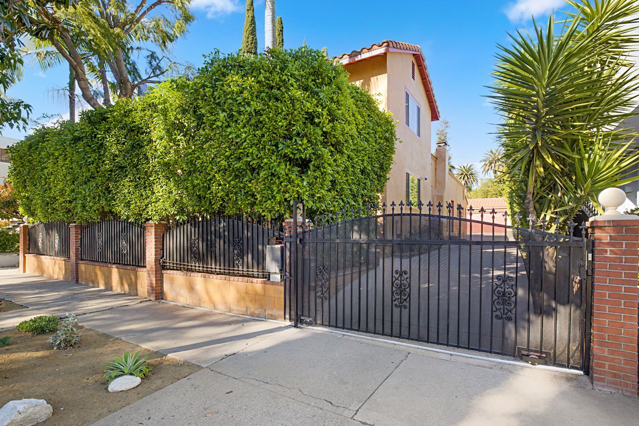 7621 Norton Ave, West Hollywood, CA à vendre Photo principale– Image 1 sur 35