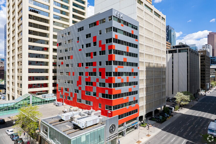 634 6th Ave SW, Calgary, AB à vendre - Photo de l’immeuble – Image 1 sur 35