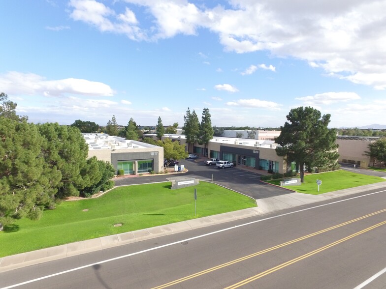1817 S Horne St, Mesa, AZ à louer - Photo de l’immeuble – Image 2 sur 7