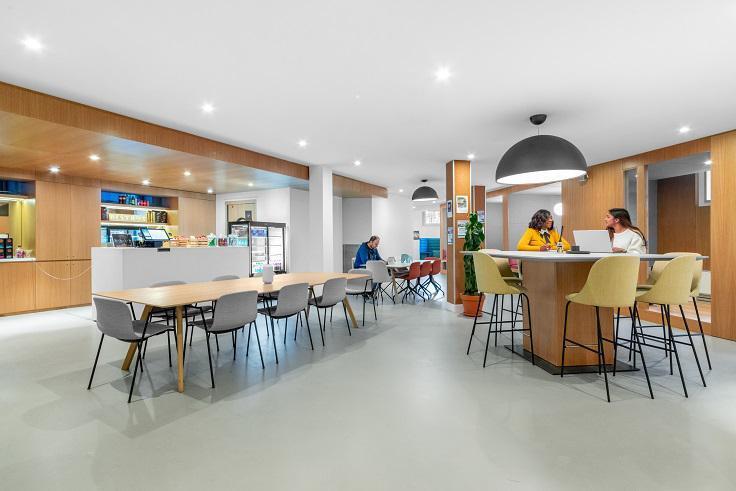 54/56 Avenue Hoche, Paris à louer - Photo de l’immeuble – Image 3 sur 5