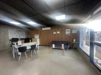 Plus de détails pour Local commercial à louer