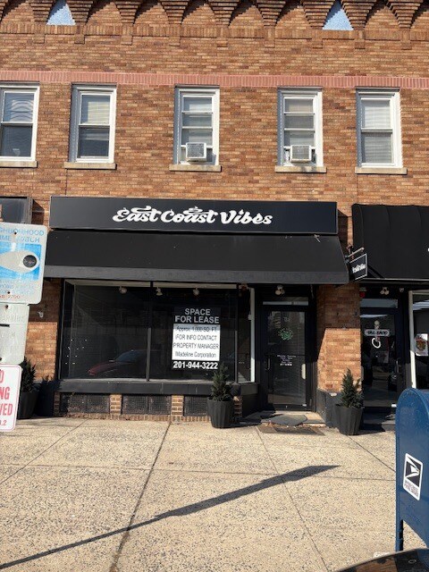 11-15 Hudson Ave, Englewood, NJ à louer Photo principale– Image 1 sur 5