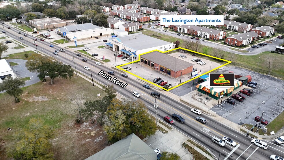 2585 Pass Rd, Biloxi, MS à vendre - Photo de l’immeuble – Image 3 sur 10