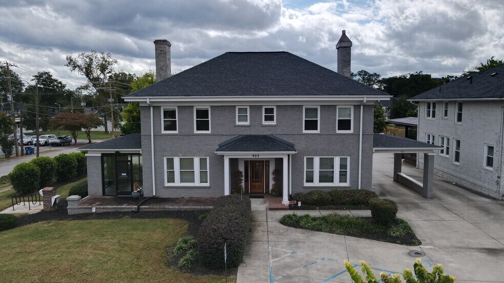 903 Pendleton St, Greenville, SC à louer - Photo de l’immeuble – Image 2 sur 9