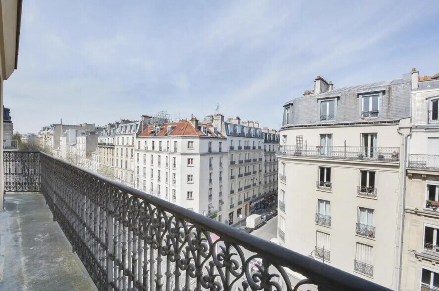 Bureau dans Paris à louer - Photo de l’immeuble – Image 2 sur 11