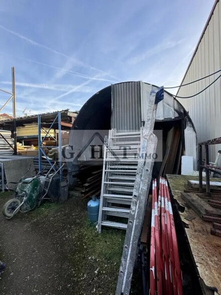 Industriel/Logistique dans Bobigny à vendre - Photo de l’immeuble – Image 3 sur 4