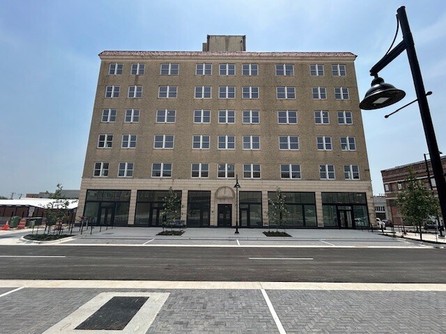 103 E Central Ave, Temple, TX à louer - Photo de l’immeuble – Image 1 sur 6