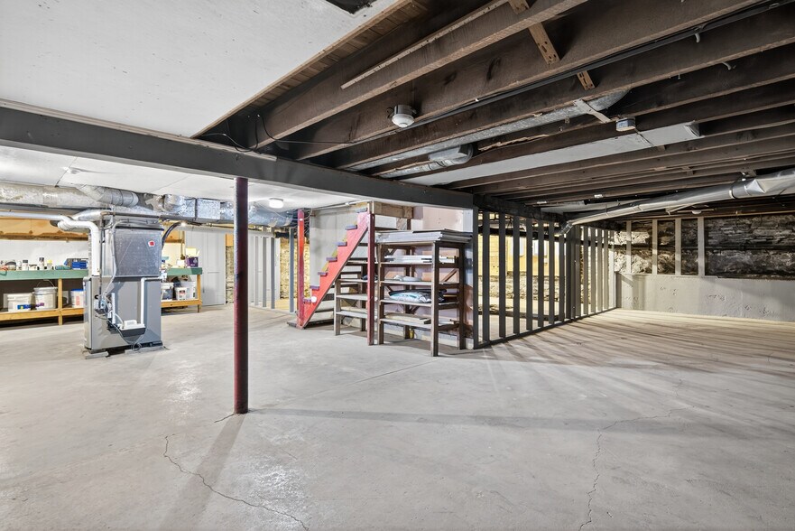 310 Pleasant St, Ithaca, NY à vendre - Photo de l’immeuble – Image 3 sur 53