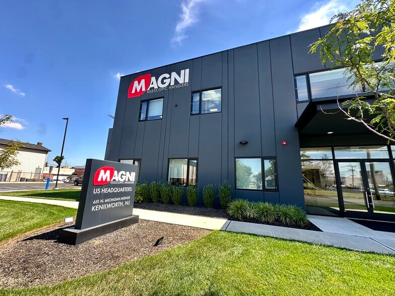 651 N Michigan Ave, Kenilworth, NJ à louer - Photo de l’immeuble – Image 3 sur 23
