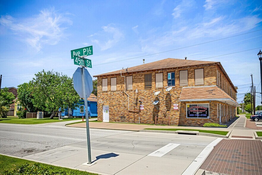 1915 45th St, Galveston, TX à vendre - Photo de l’immeuble – Image 2 sur 11