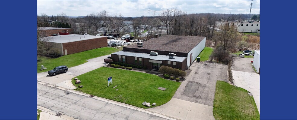 595 Golden Oak Pky, Oakwood Village, OH à vendre - Photo de l’immeuble – Image 2 sur 12