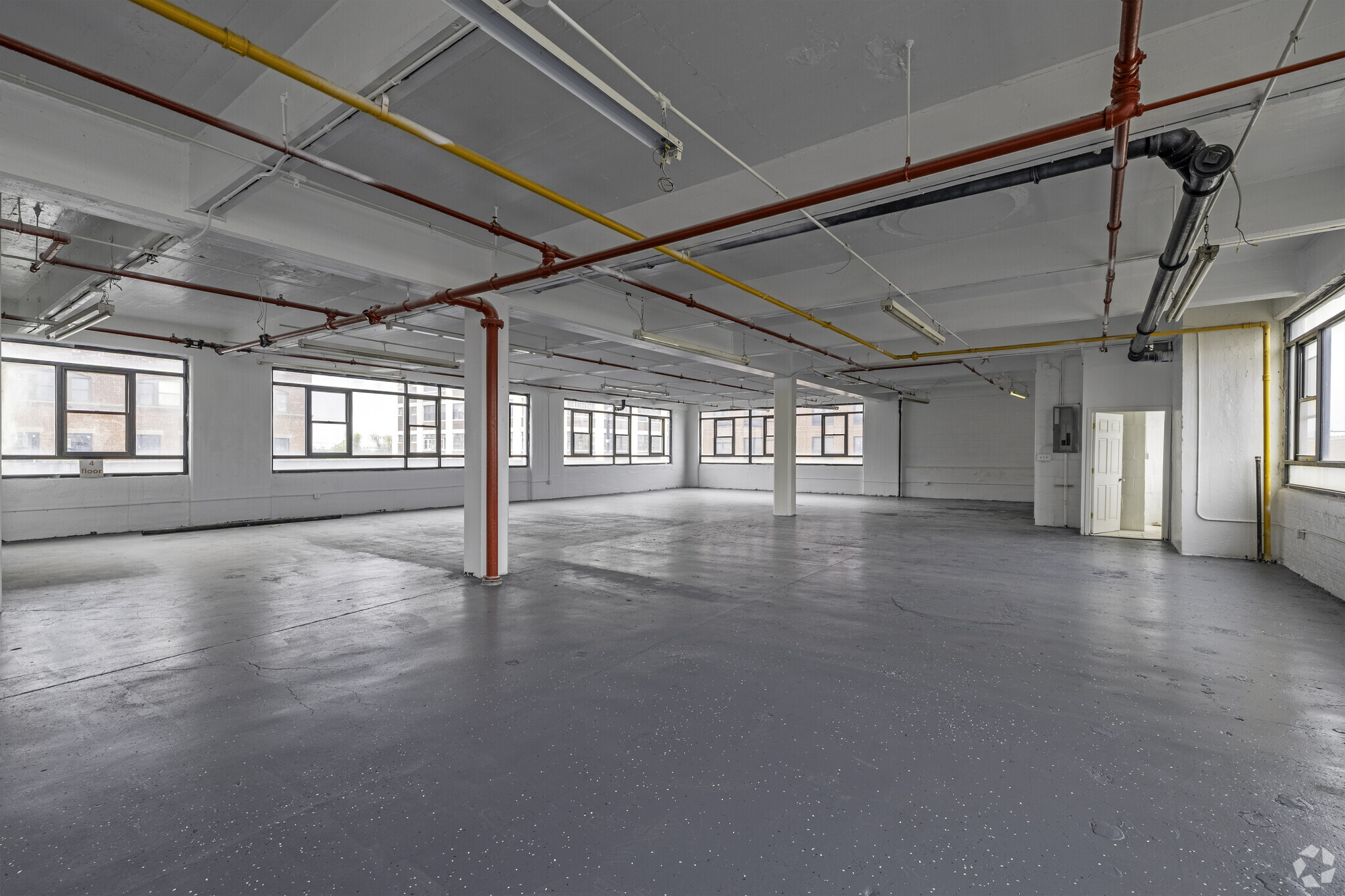 753-755 E 134th St, Bronx, NY à louer Photo intérieure– Image 1 sur 4