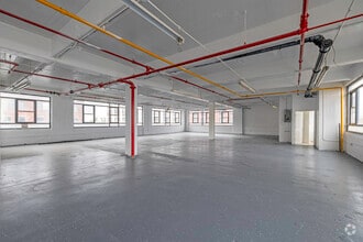 753-755 E 134th St, Bronx, NY à louer Photo intérieure– Image 1 sur 4
