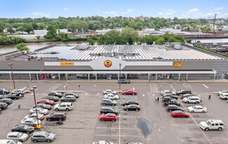 Plus de détails pour 500 S River St, Hackensack, NJ - Local commercial à louer