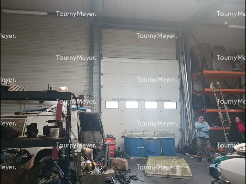 Local d'activités dans Saint-Julien-de-Concelles à vendre - Photo intérieure – Image 3 sur 4