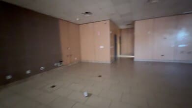 3330 W Florence Ave, Los Angeles, CA à louer - Vidéo sur l’annonce professionnelle 