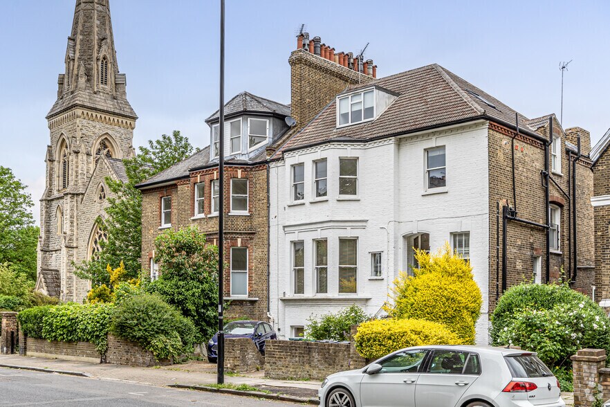 7 Hillmarton Rd, Londres à vendre - Photo de l’immeuble – Image 2 sur 9
