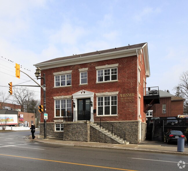 140 Main St N, Brampton, ON à louer - Photo principale – Image 1 sur 2