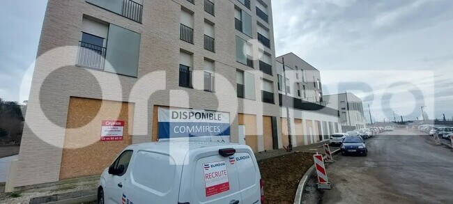 Plus de détails pour Local commercial à louer