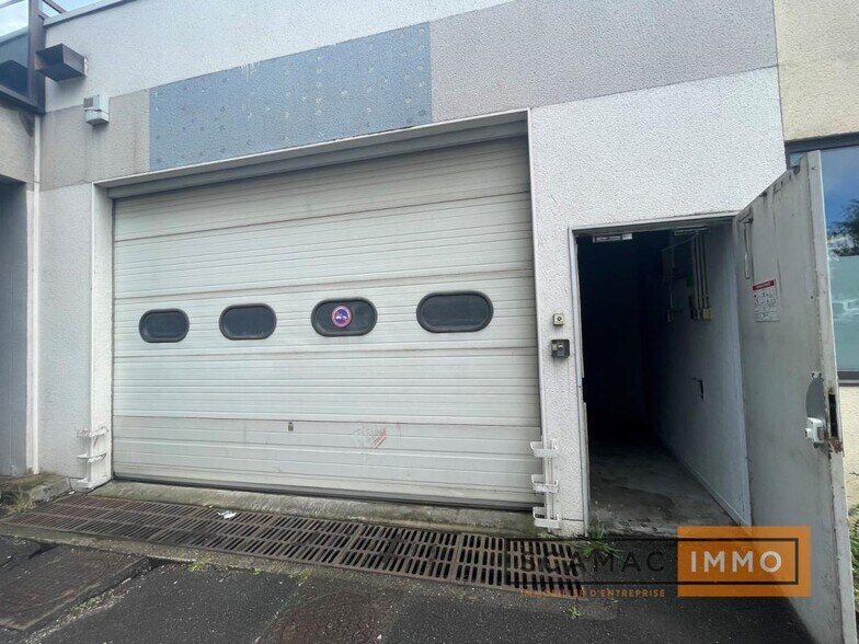 Industriel/Logistique dans Bonneuil-sur-Marne à louer - Photo de l’immeuble – Image 1 sur 4