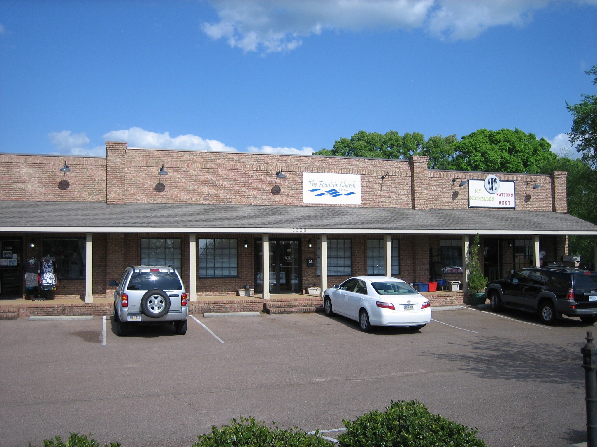 1308 N Lamar Blvd, Oxford, MS à louer Photo de l’immeuble– Image 1 sur 2