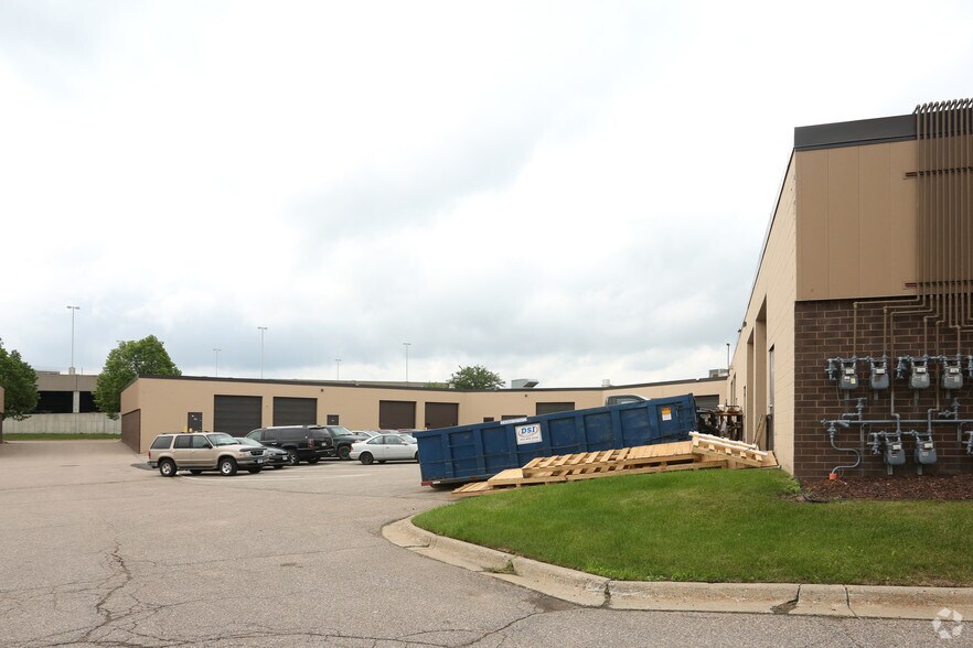 12271-12287 Nicollet Ave, Burnsville, MN à louer - Photo de l’immeuble – Image 2 sur 8