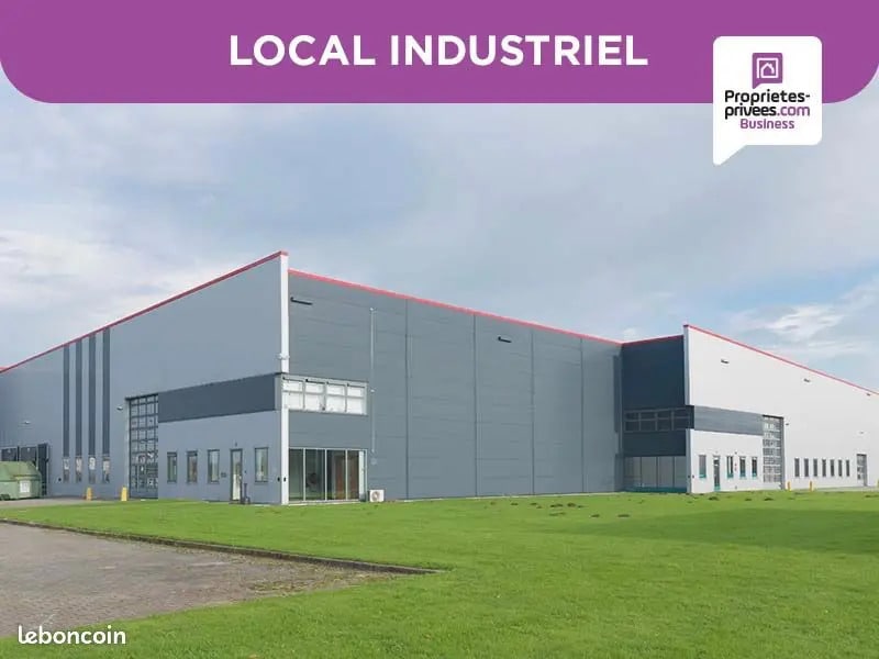 Industriel/Logistique dans Cogolin à louer Photo de l’immeuble– Image 1 sur 5