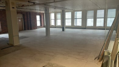 250 Commercial St, Worcester, MA à louer Photo de la construction– Image 1 sur 5