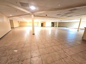 745 Beaver Ruin Rd, Lilburn, GA à louer Photo intérieure– Image 1 sur 31