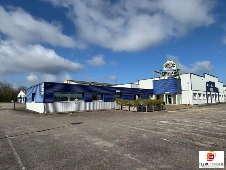 Local d'activités dans Isneauville à vendre - Photo de l’immeuble – Image 1 sur 16