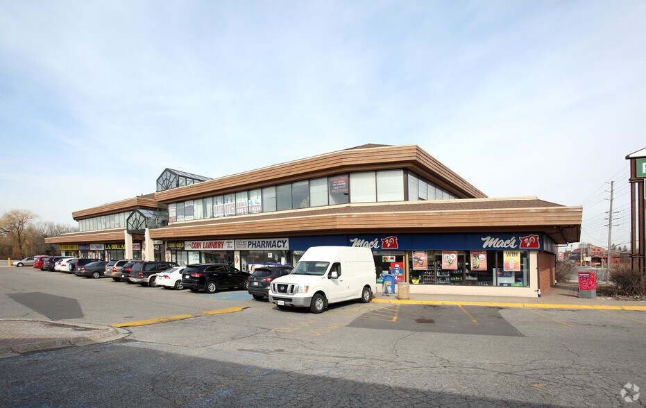 3427 Derry Rd E, Mississauga, ON à louer - Photo de l’immeuble – Image 2 sur 3