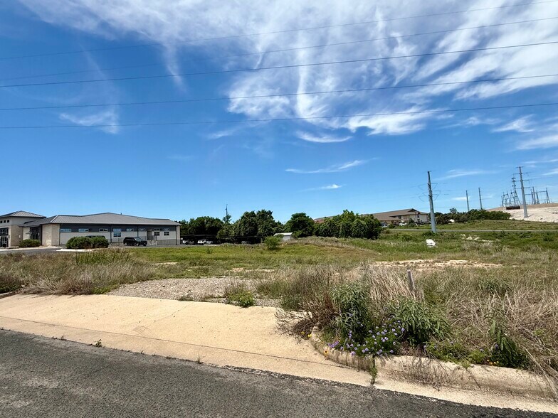 802-810, Fredericksburg, TX à vendre - Photo de l’immeuble – Image 3 sur 4