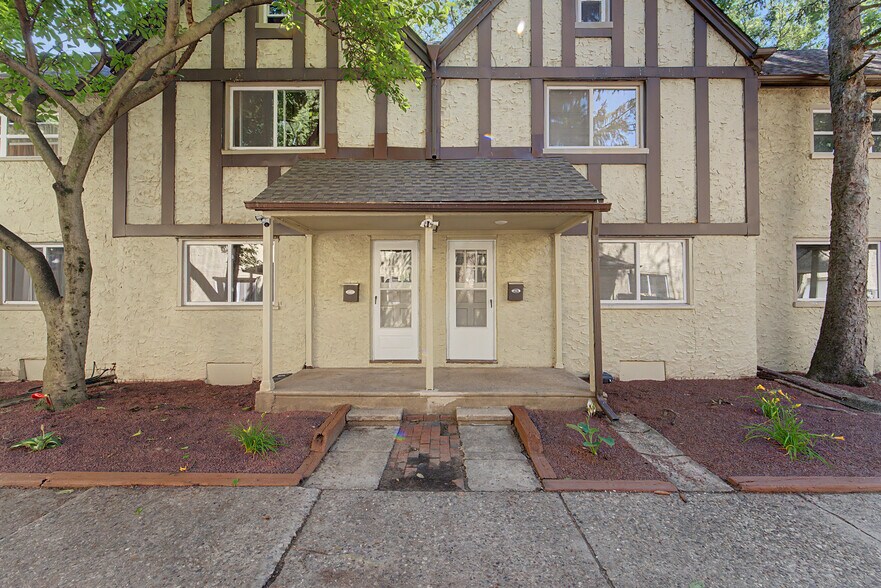 607 W Maple Ave, Merchantville, NJ à vendre - Photo de l’immeuble – Image 3 sur 18
