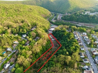 Plus de détails pour 123 Laurel St, Jim Thorpe, PA - Industriel/Logistique à vendre