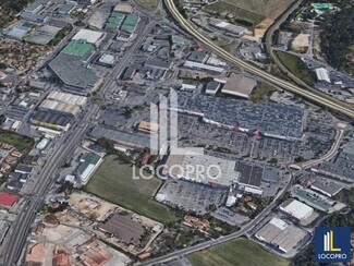 Plus de détails pour Local commercial à louer