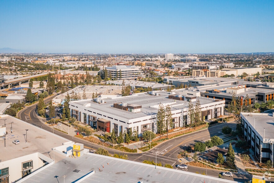 800 Apollo St, El Segundo, CA à louer - Aérien – Image 2 sur 11