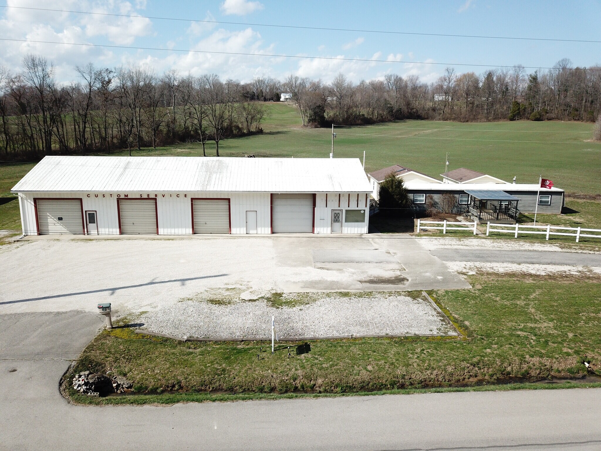 5891 N US Highway 231, Jasper, IN à vendre Photo principale– Image 1 sur 36
