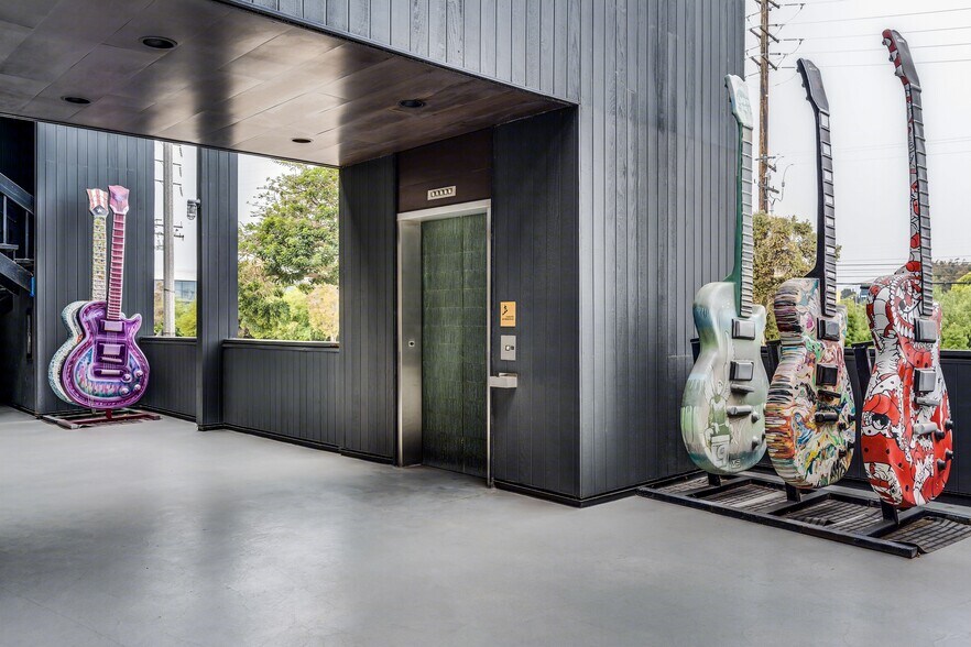 2800 W Olympic Blvd, Santa Monica, CA à louer - Photo de l’immeuble – Image 3 sur 24