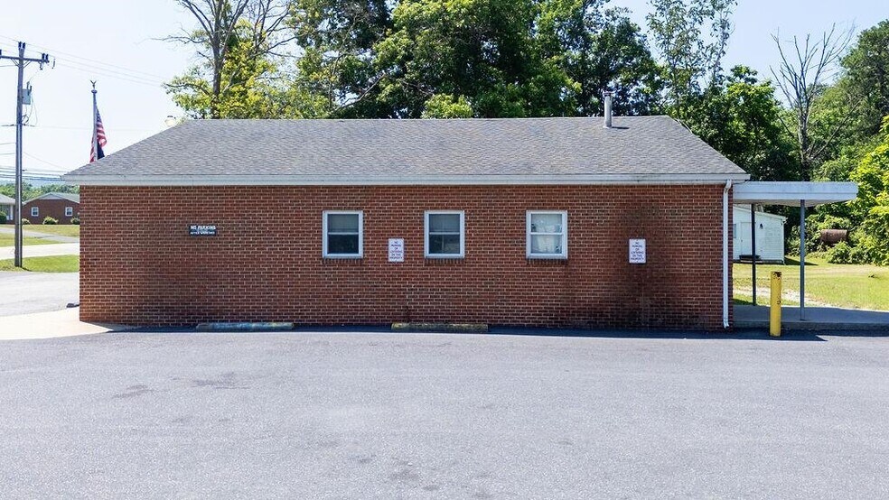 555 MT Torrey Rd, Lyndhurst, VA à vendre - Photo de l’immeuble – Image 2 sur 34
