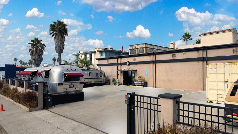 302 Oceanside Blvd, Oceanside, CA à louer - Photo de l’immeuble – Image 1 sur 59