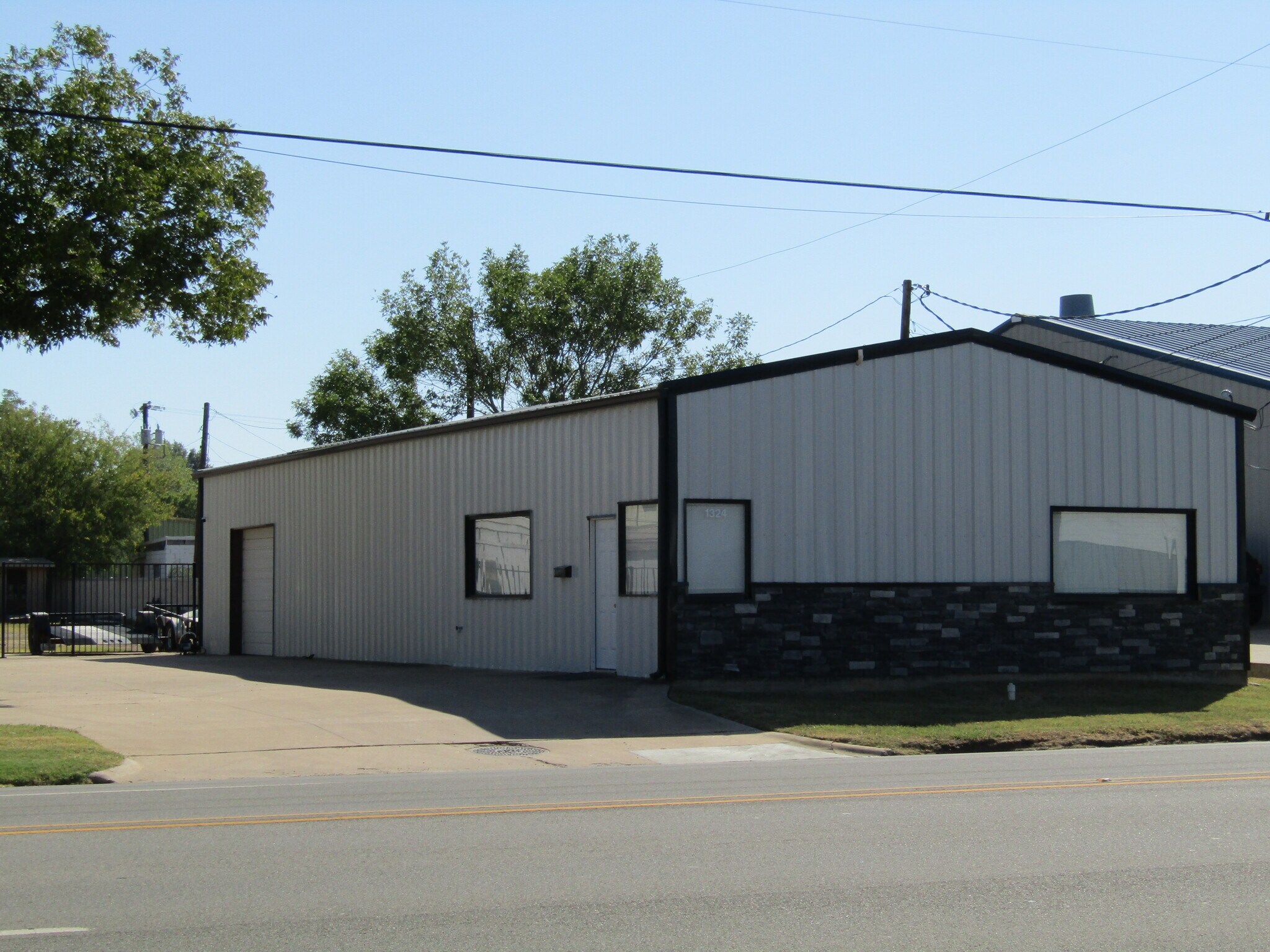 1324 N Main St, Paris, TX à vendre Photo principale– Image 1 sur 11