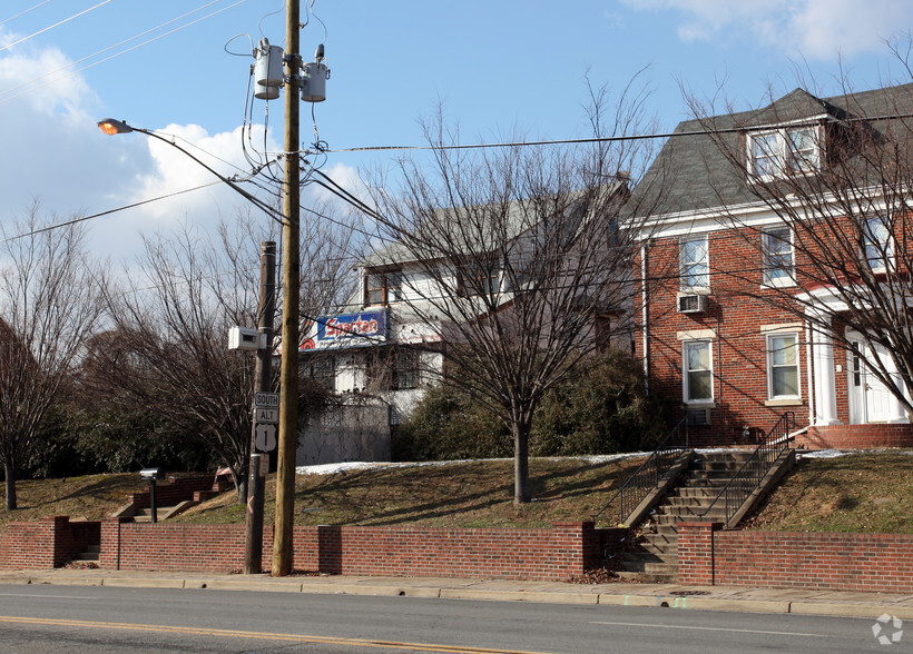 3708 Bladensburg Rd, Brentwood, MD à vendre - Photo principale – Image 1 sur 2
